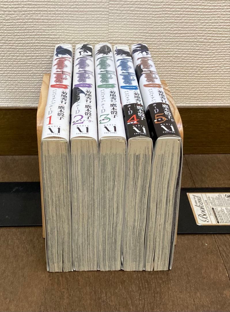【全初版】【全帯】　バンパイアハンターD 全5巻 鷹木 骰子 / 菊地 秀行