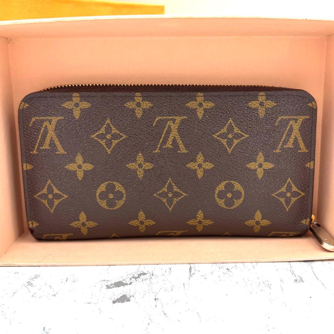 【極美品】 ルイヴィトン モノグラム ジッピーウォレット 長財布