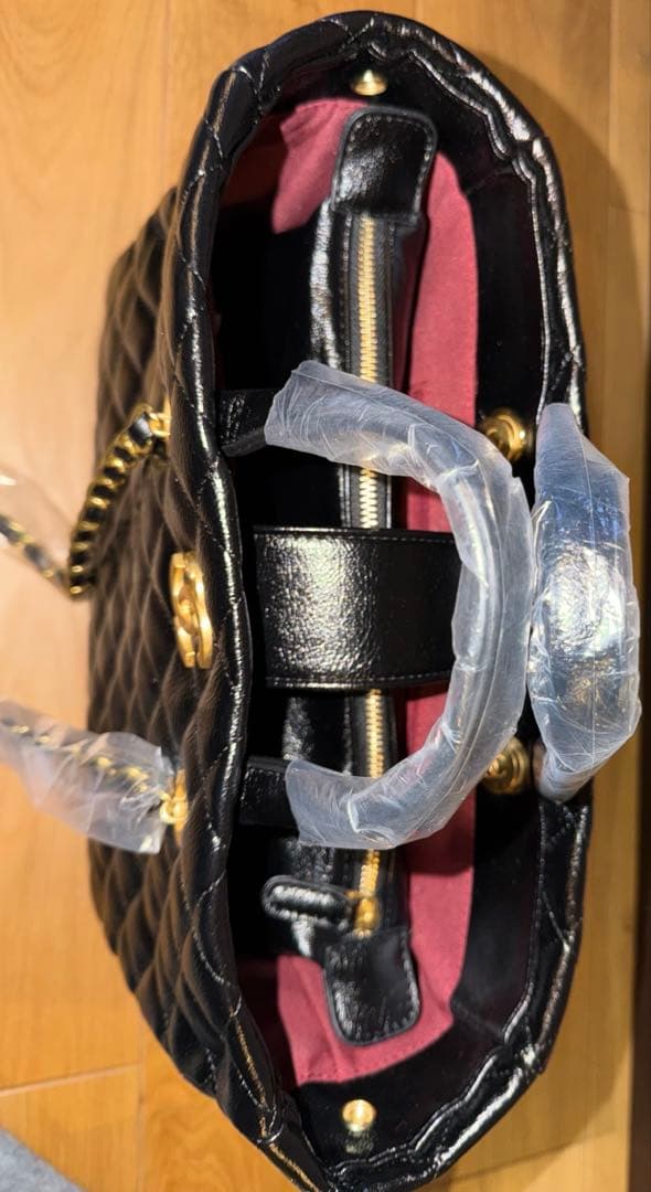 CHANEL ショルダーバッグ　ノベルティ　本革