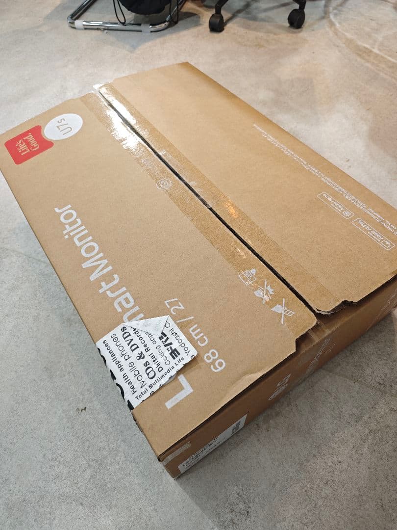 LG 27U730SA-W 27インチ 4Kモニター 新品同様