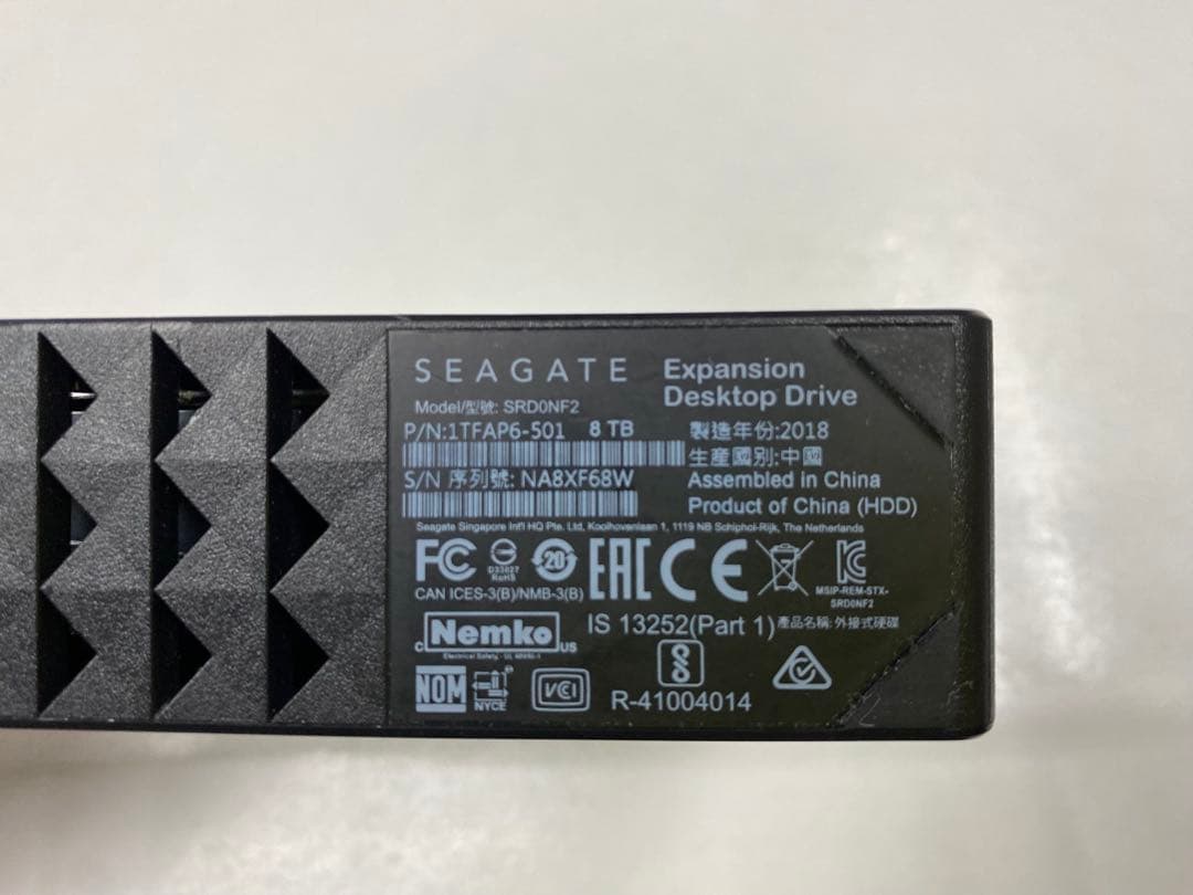 SEAGATE HDD 8TB【利用時間230時間、ケースに目立つ傷多数有】