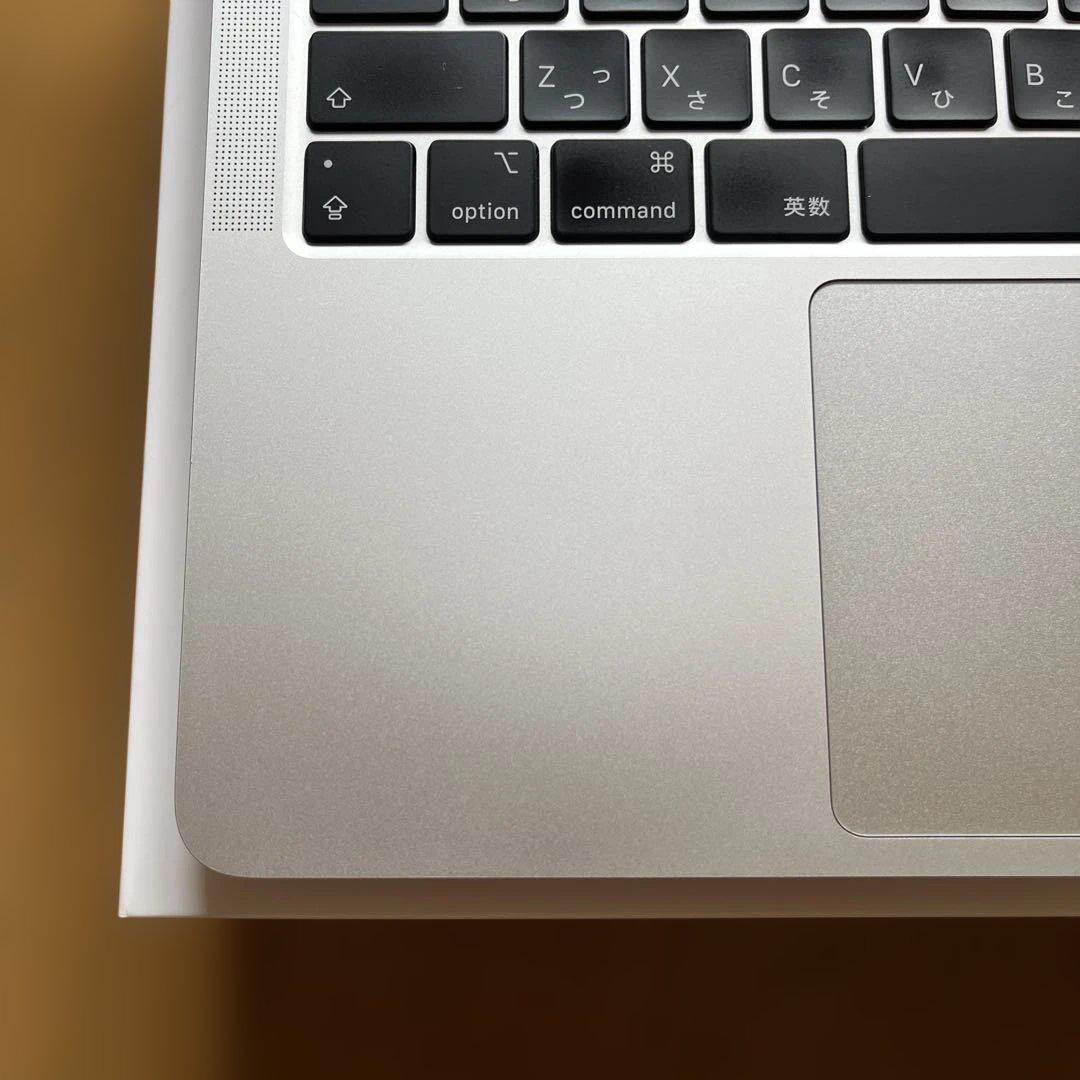 MacBook本体 Apple MacBook Air M1 (2020 )13 8GB 256GB