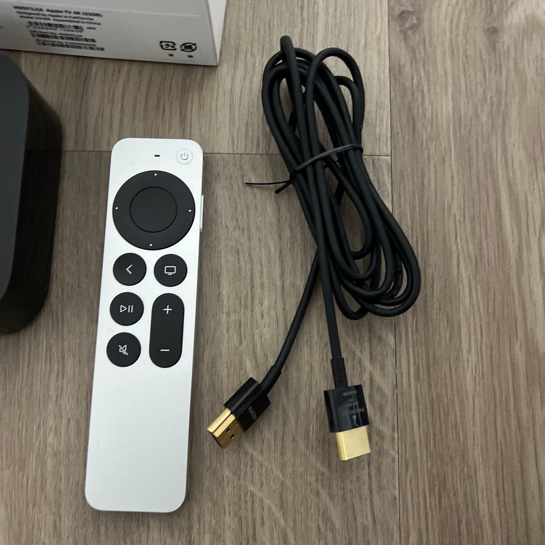 Apple TV 4K 32GB リモコン付き