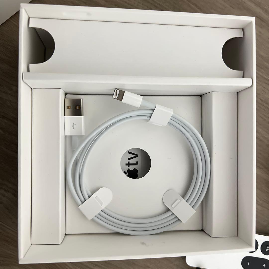 Apple TV 4K 32GB リモコン付き