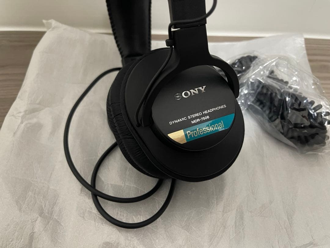 ★美品★SONY MDR-7506 ステレオヘッドホン