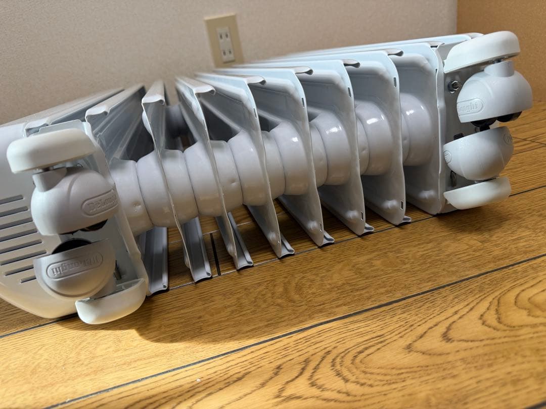 デロンギ アミカルド オイルヒーター ECOモード RHJ35M1015-LG