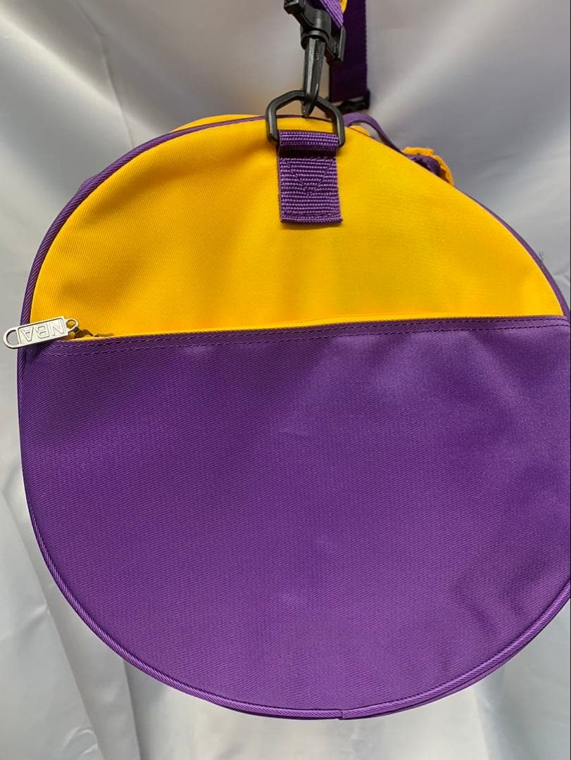 【新品未使用品】NBA LAKERS ドラムバッグ 紫と黄色