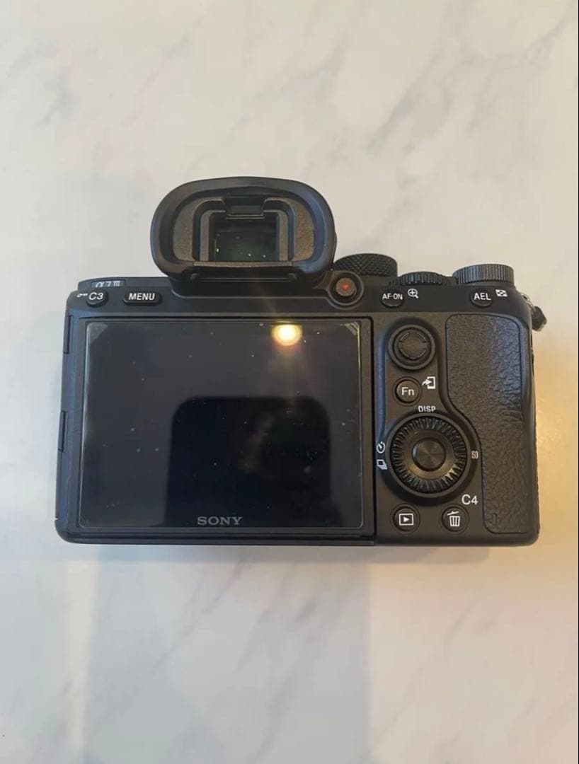 美品♪ SONY ILCE−7M3 & ズームレンズSET(カメラケース付き)