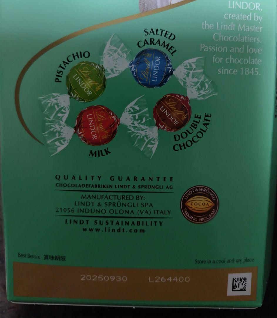 Mickey様用　リンツリンドール　4箱