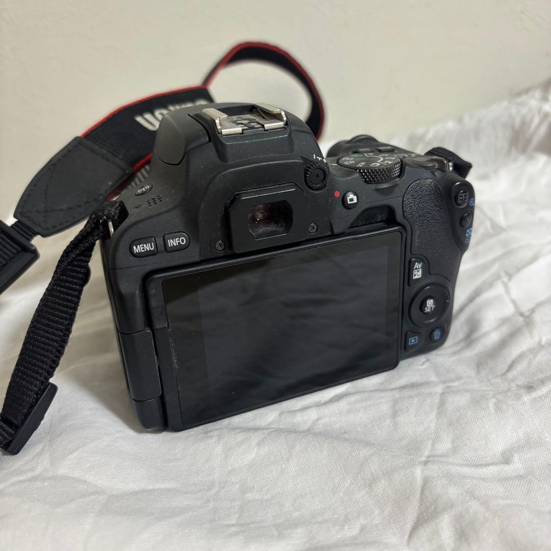 Canon EOS Kiss X9 デジタル一眼レフカメラ