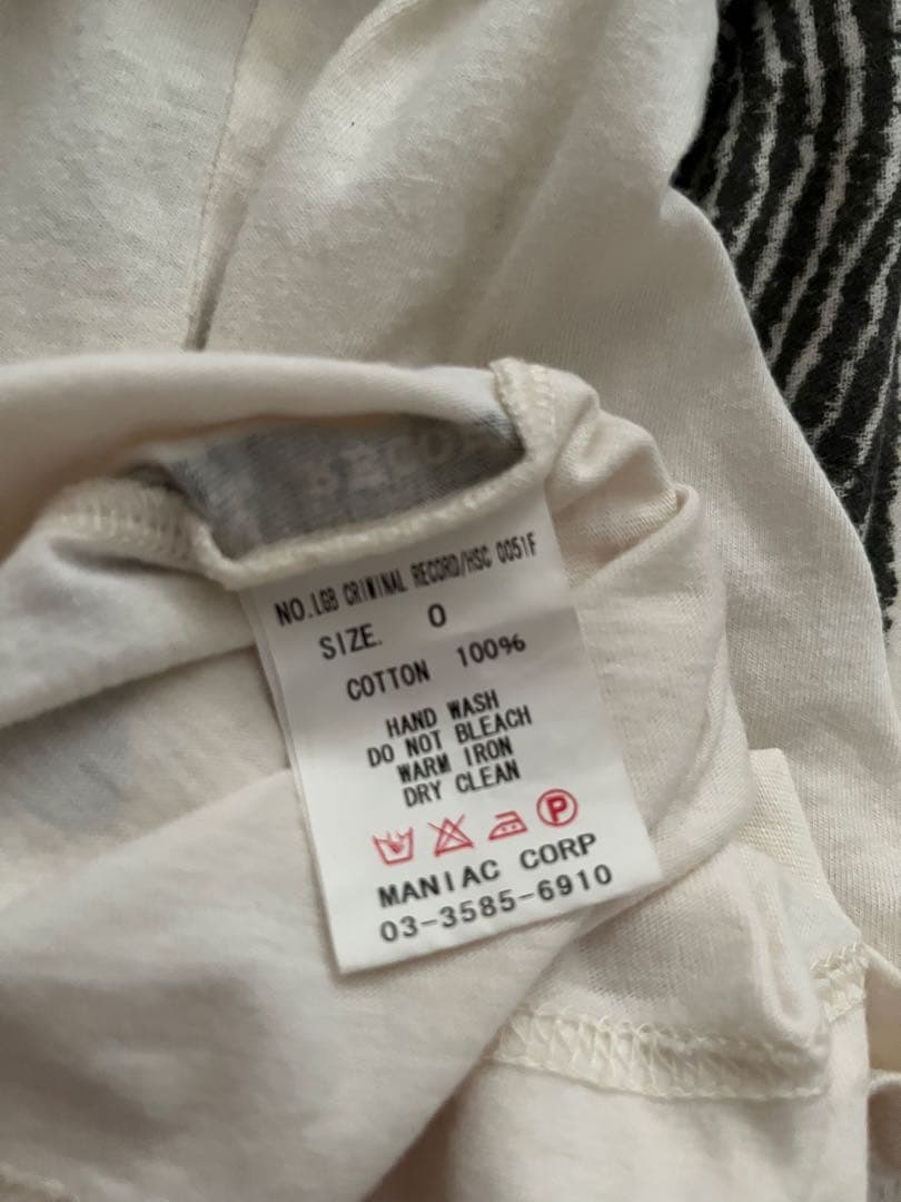 ⚫︎LGB hand graphic Tシャツ