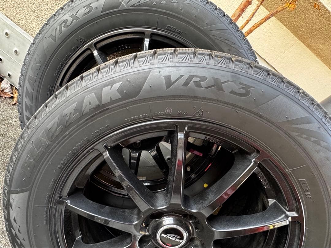 クラウンクロスオーバースタッドレス ブリヂストン VRX3 18インチ 送料込み