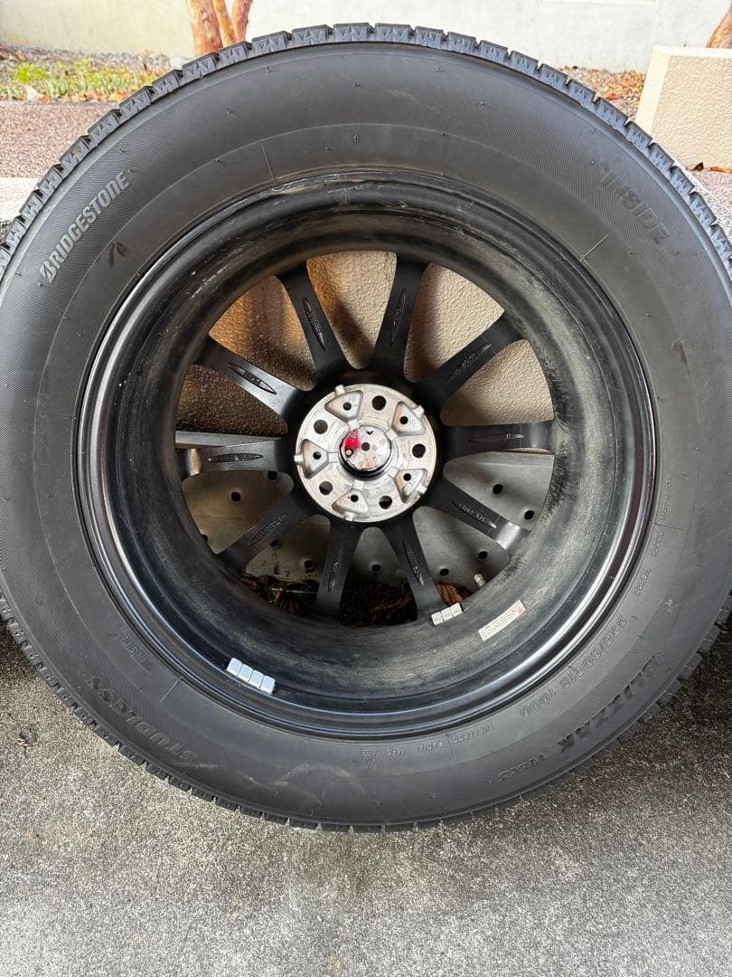 クラウンクロスオーバースタッドレス ブリヂストン VRX3 18インチ 送料込み