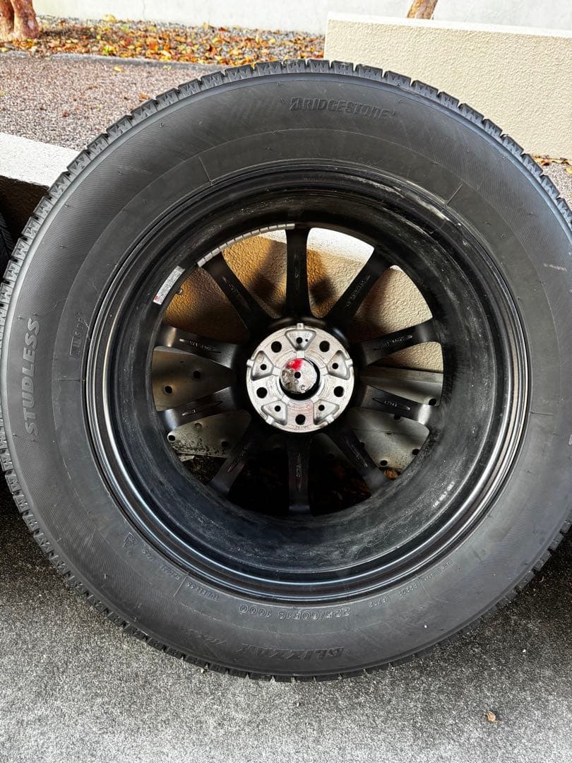 クラウンクロスオーバースタッドレス ブリヂストン VRX3 18インチ 送料込み