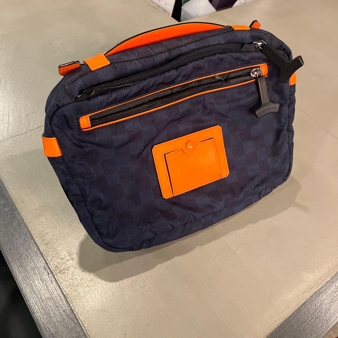 ヴィトン　ボディバッグ