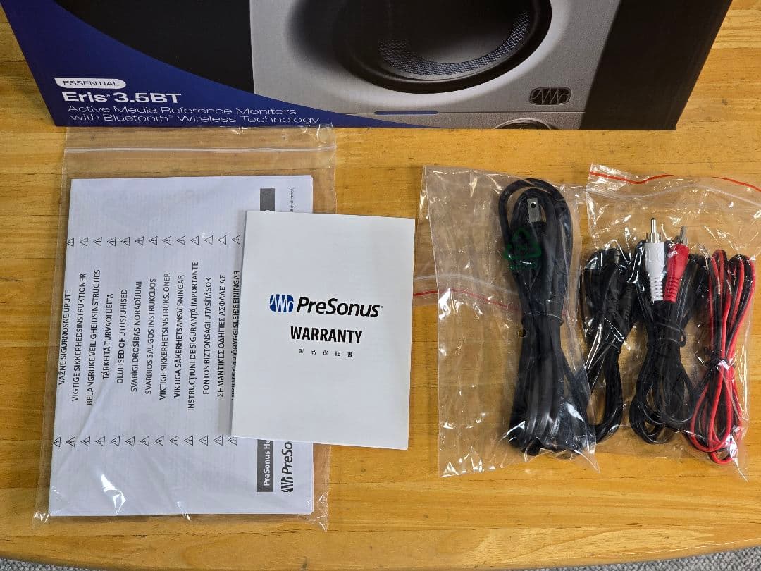 PreSonus プリソナス Eris3.5BT WHITE 2nd スタンド付