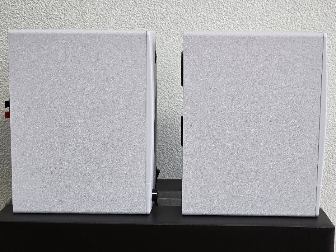 PreSonus プリソナス Eris3.5BT WHITE 2nd スタンド付