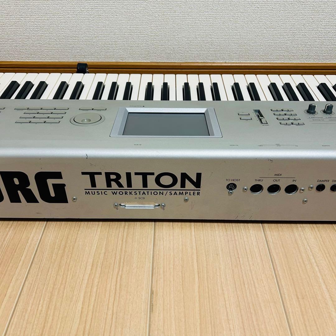 【音出しOK】KORG TRITON シンセサイザー 61鍵 ソフトケース付き