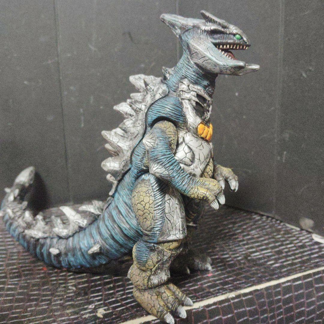 シャーク尊様ウルトラ怪獣ソフビゴルメデ.ネオジオモス（3000fi.518tw）