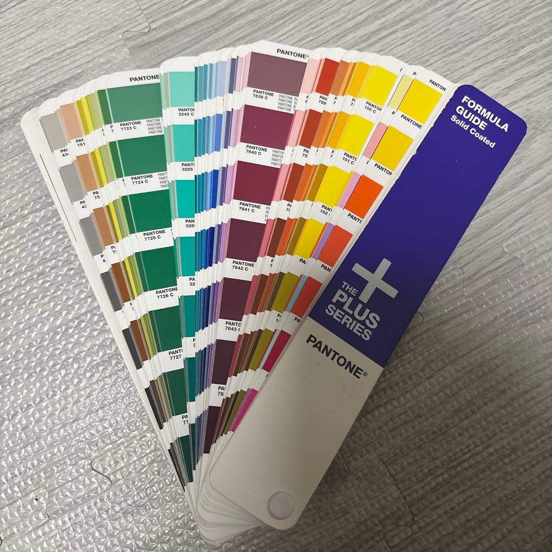 PANTON パントン　エッセンシャル 6個セット　ケース付き 色見本　デザイン