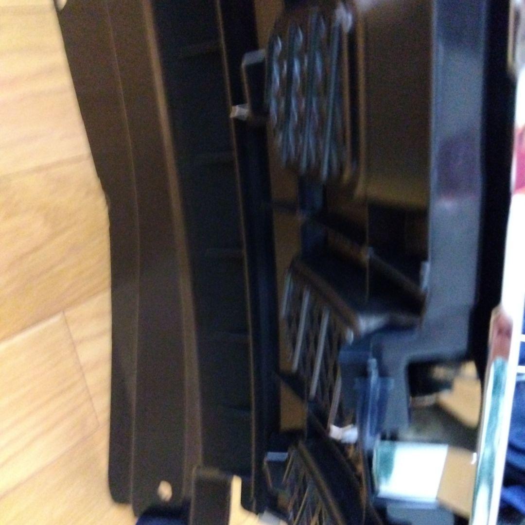 三菱デリカD5 前期型　純正フロントグリル