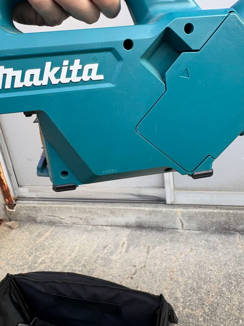 マキタ 充電式クリーナー CL184D（本体・付属品・バッグセット）