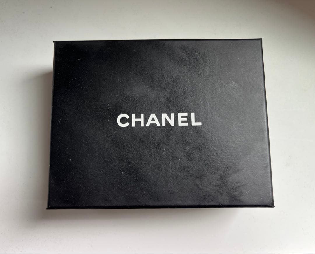 箱付き　シャネルココマークリボンネックレス