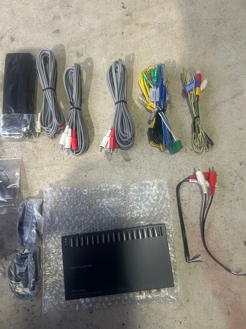 carrozzeria DEH-P01付属アンプ　その他付属品　新品です。