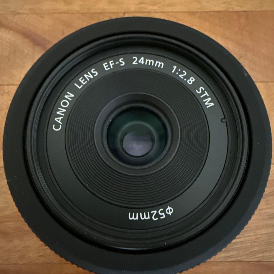 Canon EF-S 24mm f/2.8 STM レンズ