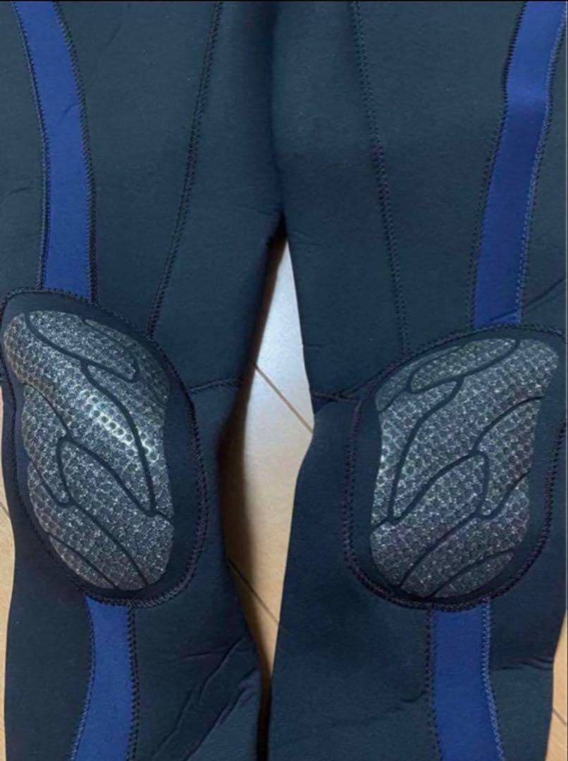 ア*ル様 ROXY ロキシー フルスーツ フロントジップ フード付き 3mm