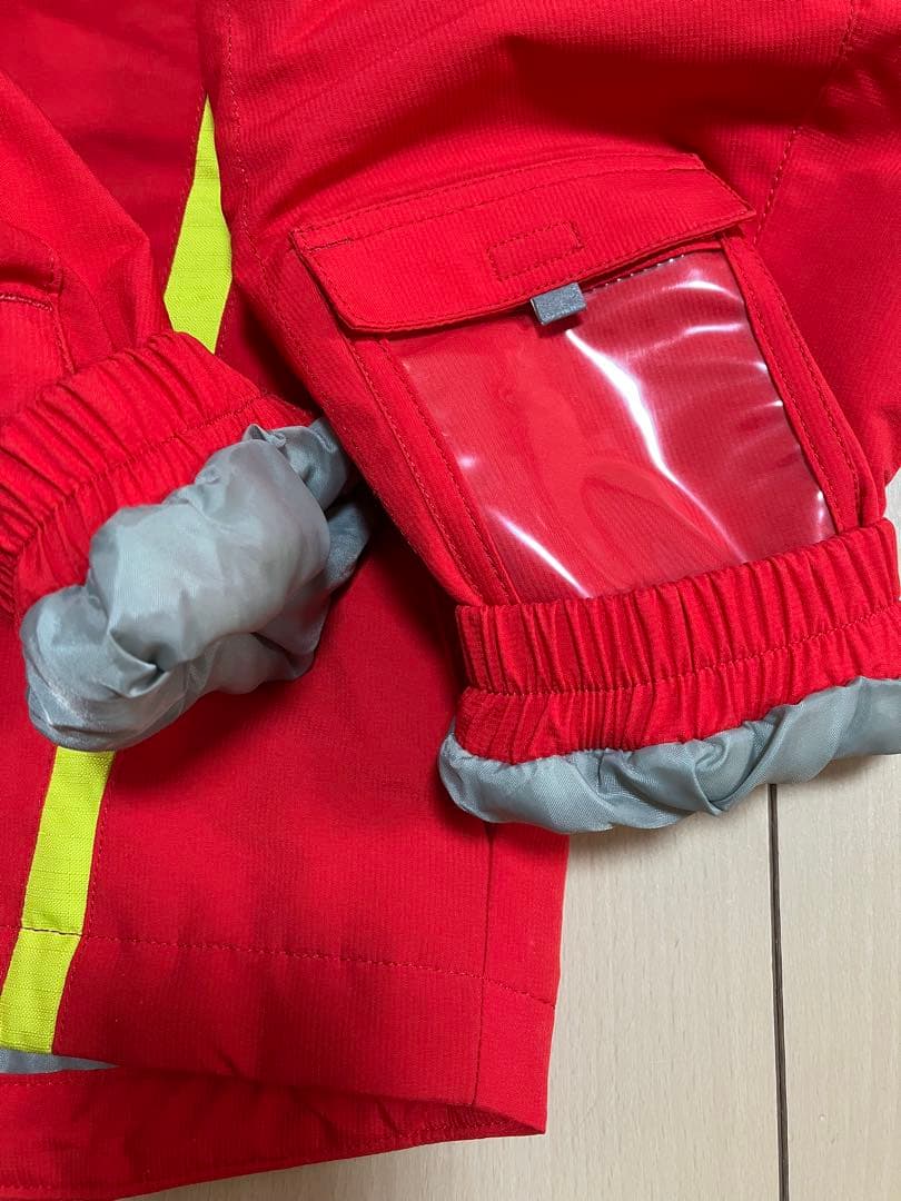 美品❗️DESCENTE 150センチ スキーウェア 上下セット　キッズ