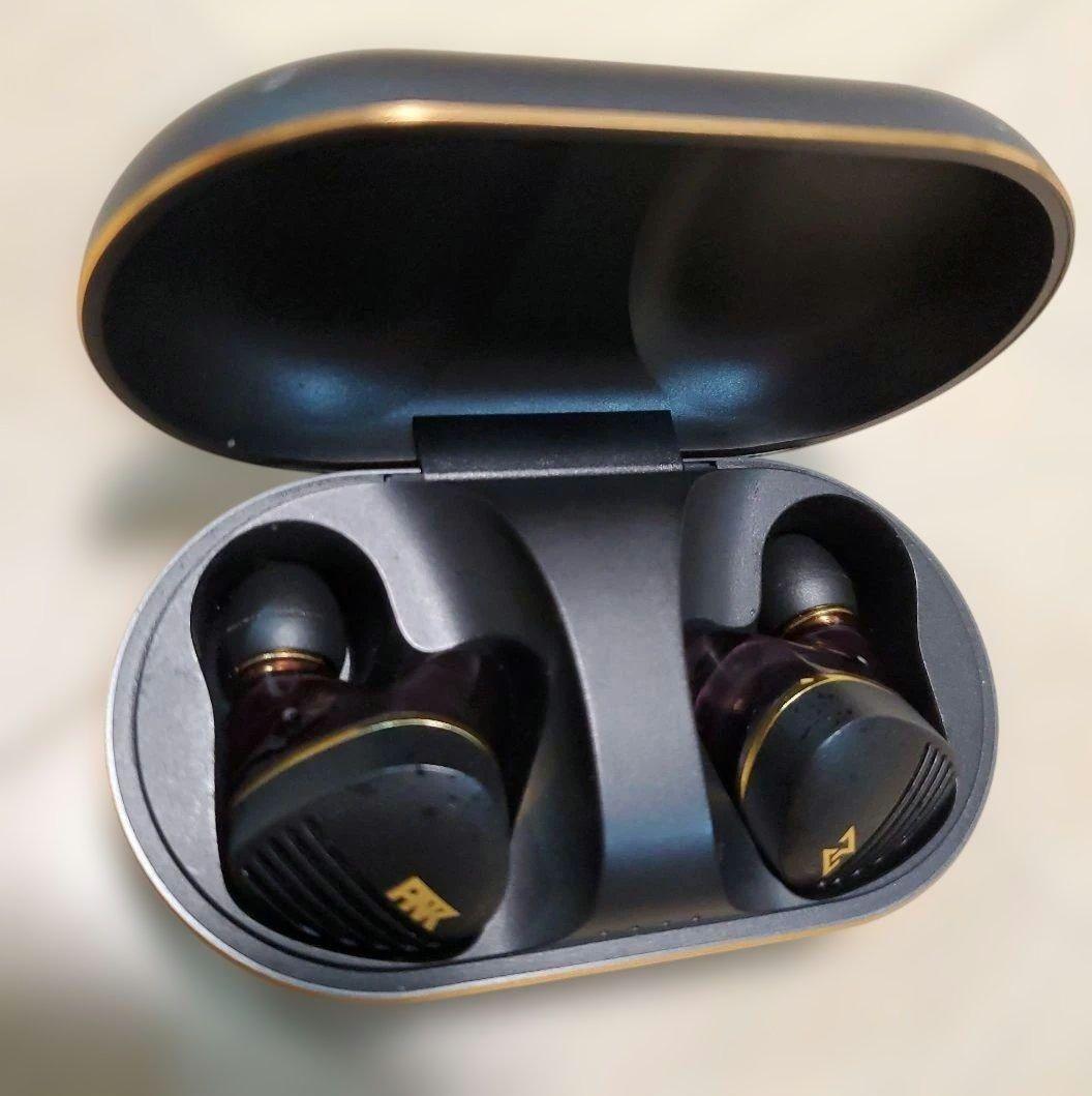 ワイヤレスイヤフォンTE-Z1PNK