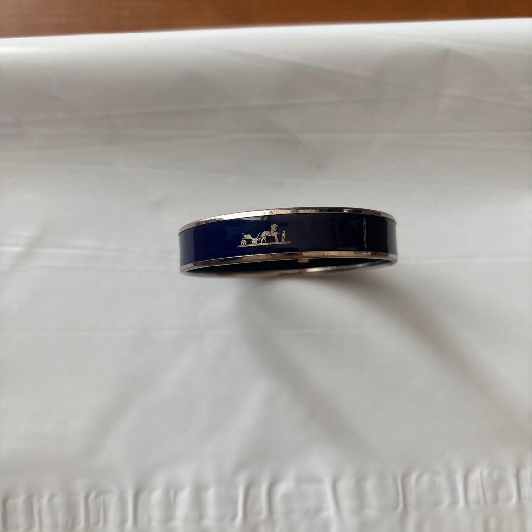 【値下げ】HERMES ネイビー エナメルバングル