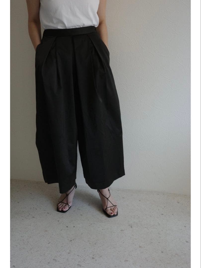 ぱるかです　新品未使用　SORE D'CHOLE パンツ