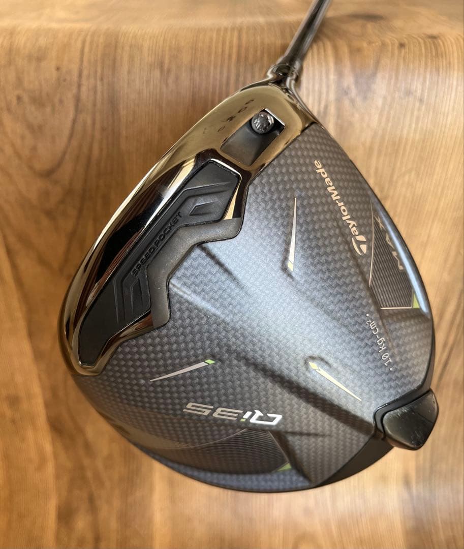 テーラーメイドゴルフ　QI35 MAX ドライバー