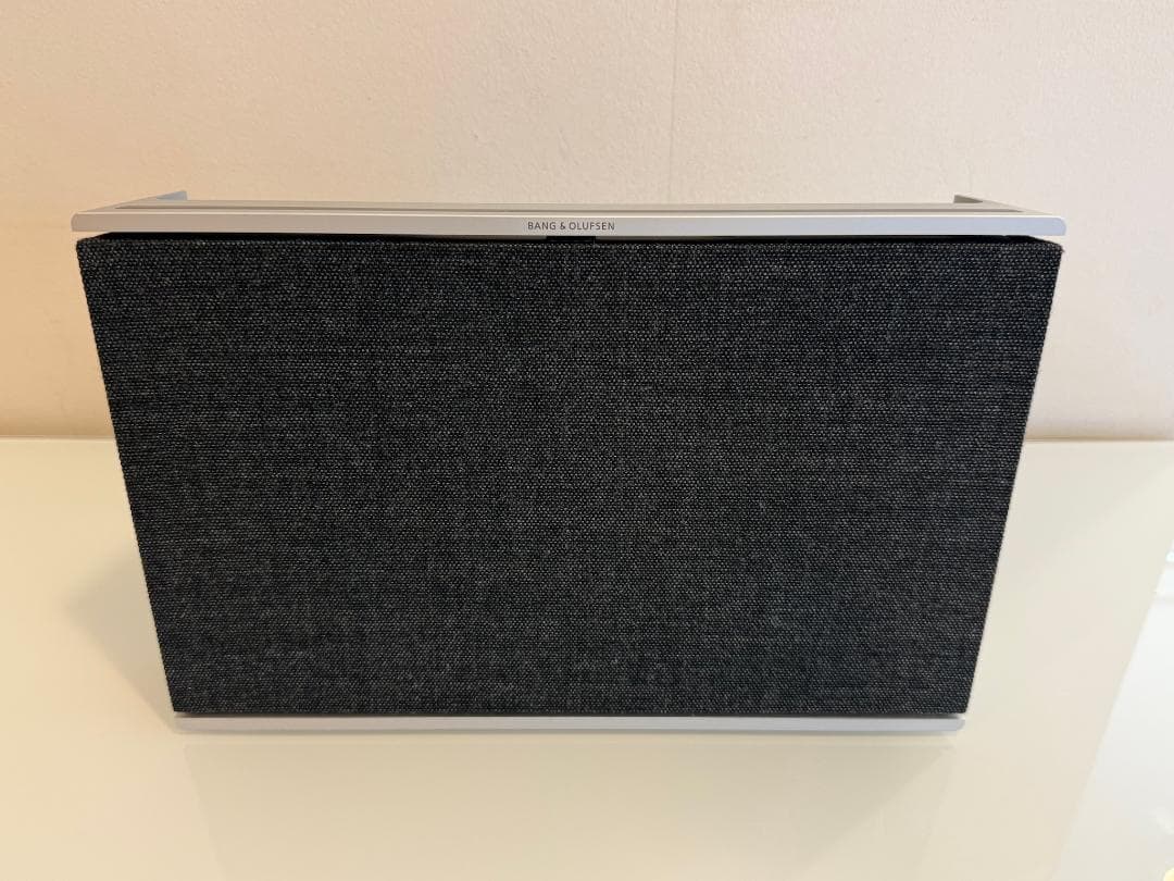 不自由の女神　BEOSOUND LEVEL Bang & Olufsen