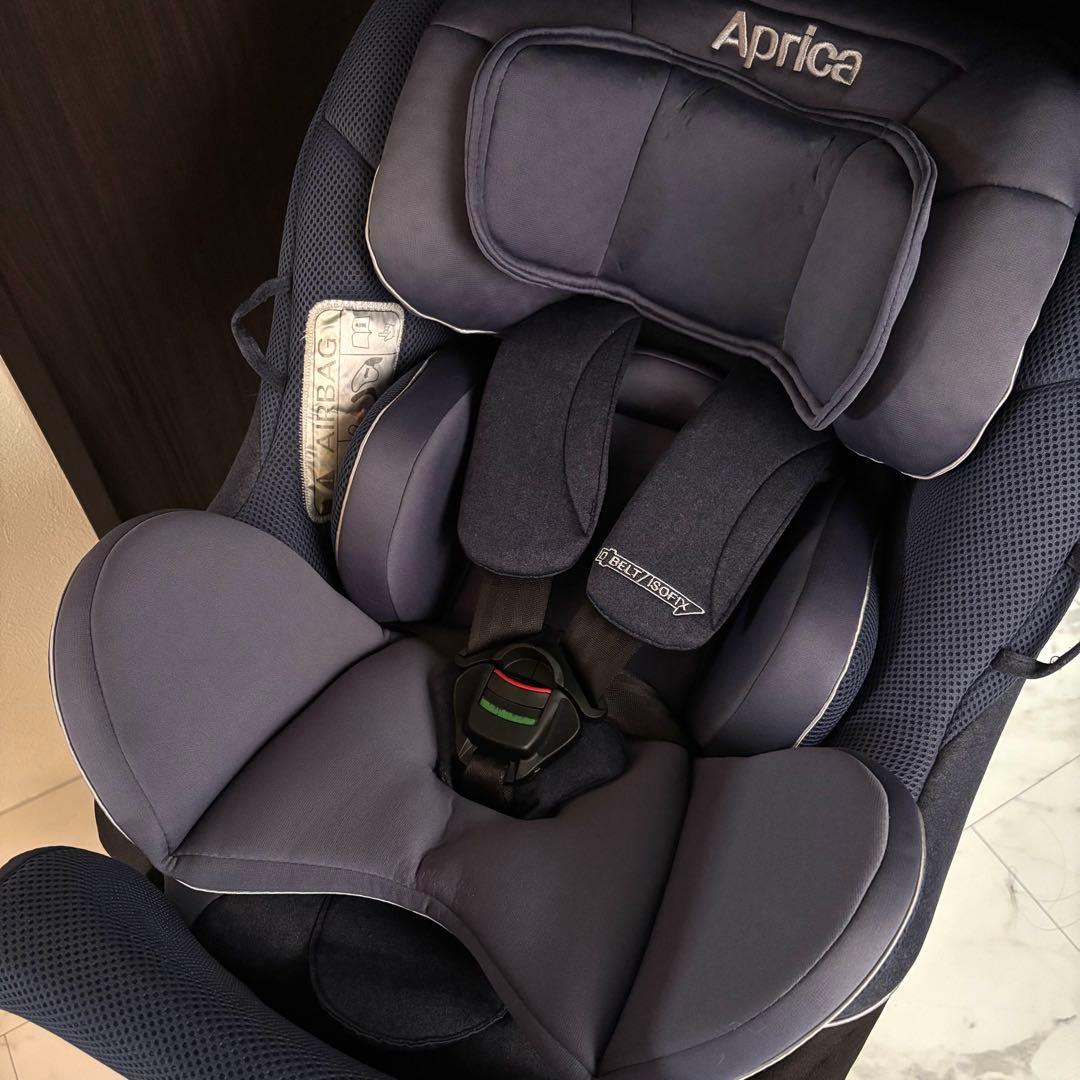 Aprica クルリラプレミアム　ISOFIX チャイルドシート　新生児