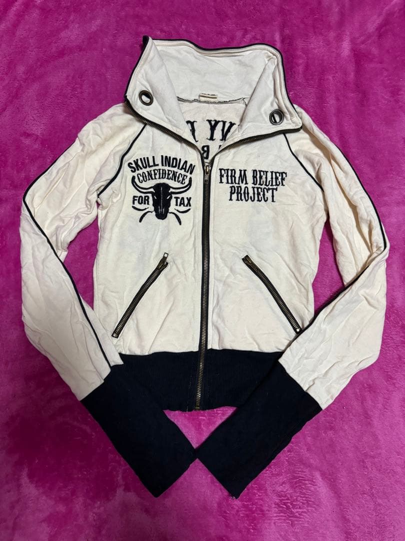 d.i.a. スカルデザイン パーカー