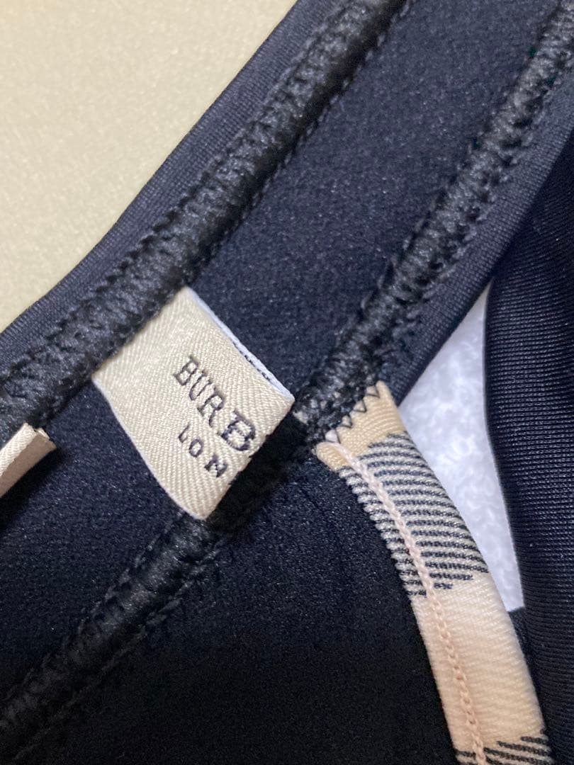 ほぼ未使用　バーバリー ロンドン　セパレート水着　ビキニ 黒