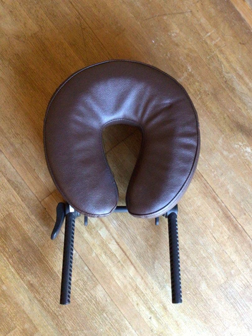 NEW Stella 折りたたみベッド 施術用　収納カバー付き