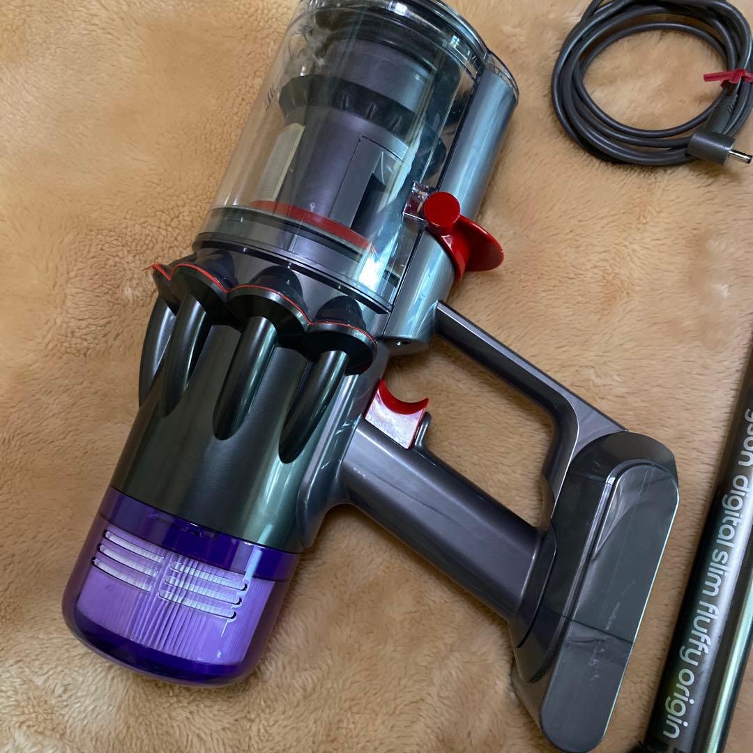 こ*け様 ダイソンdigital slim SV18スティッククリーナー本体 コ