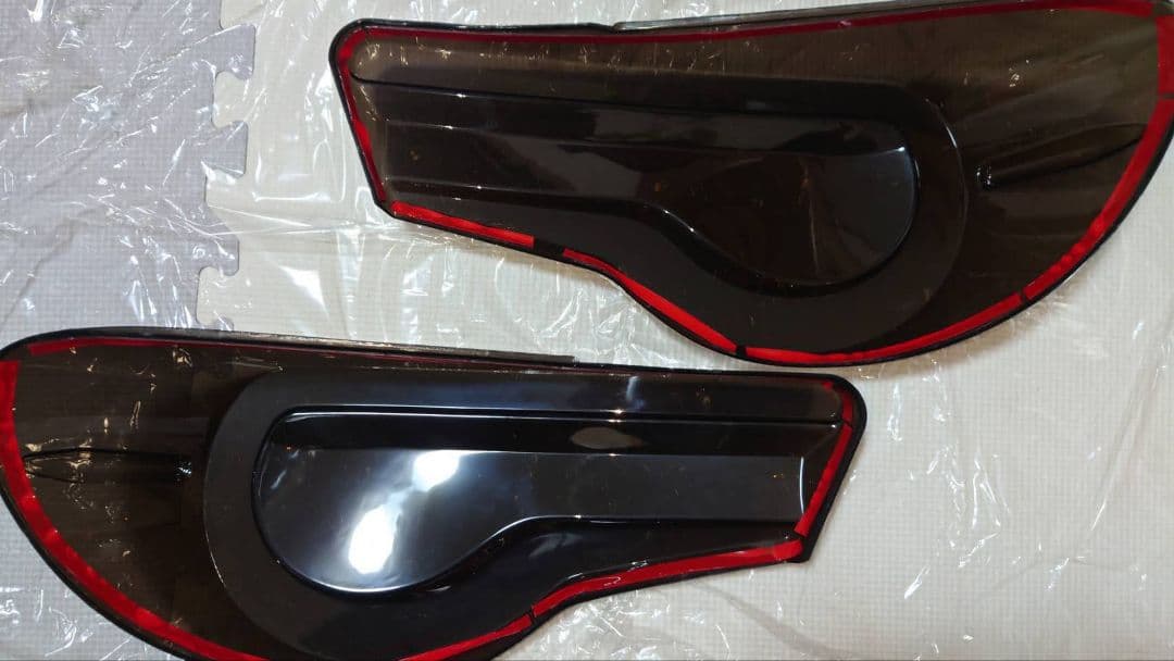 トヨタ86BRZ zn6zc6後期用 スモークテールライトカバー