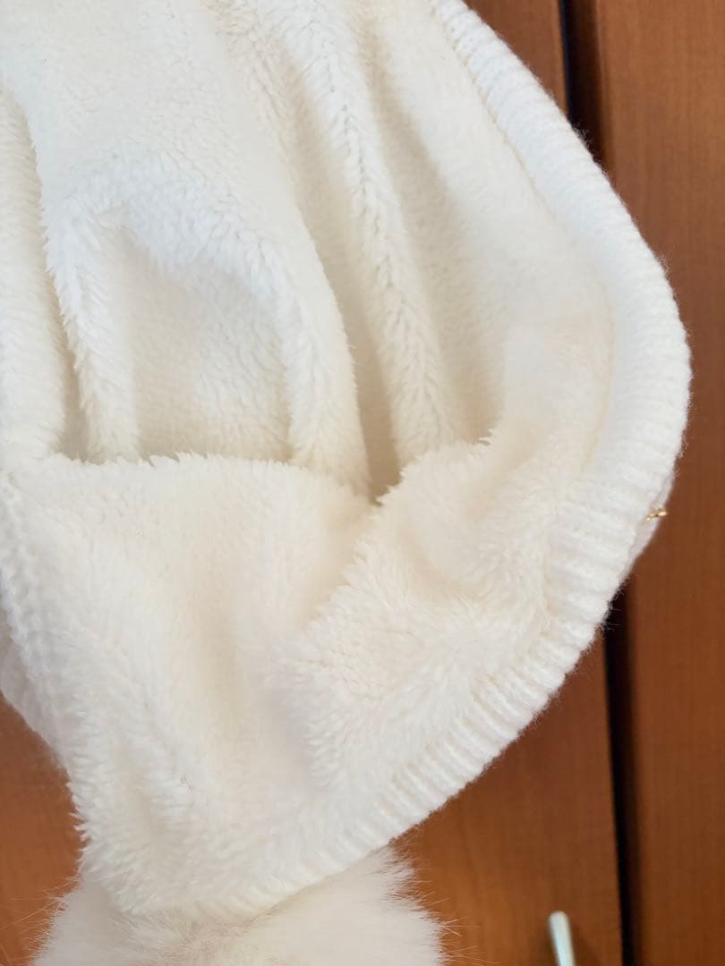 ホワイト ニット帽 ポンポン付き Resurrection レザレクション