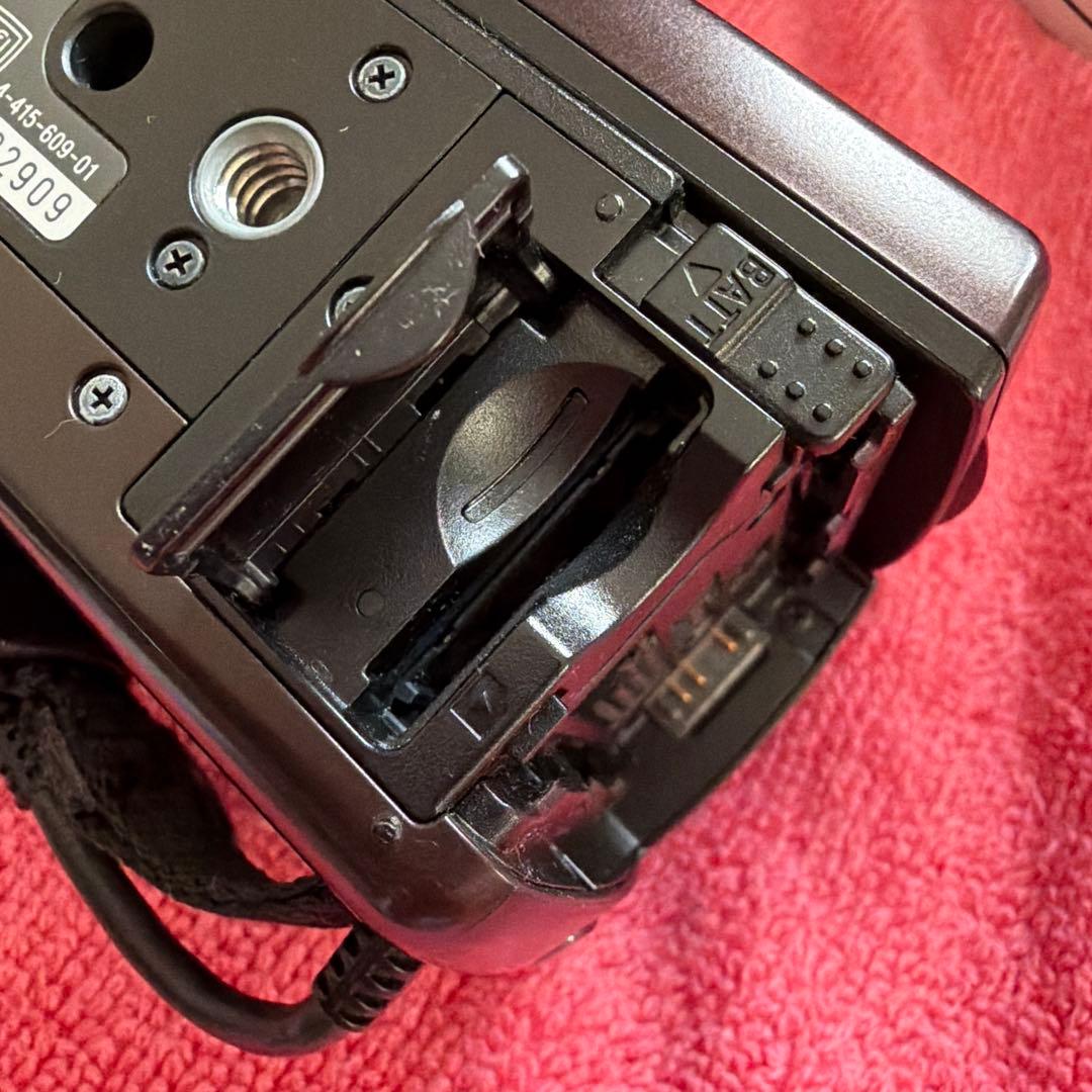 SONY ビデオカメラ　HDR-CX590V