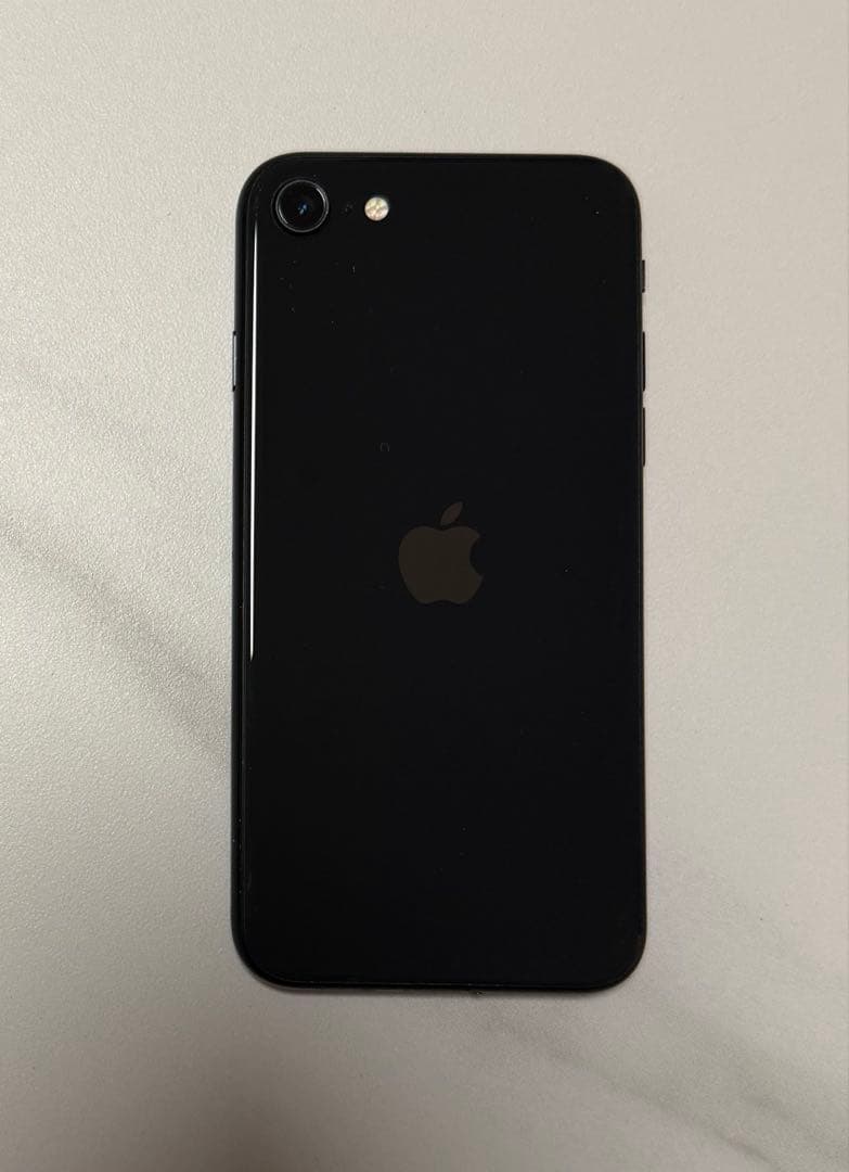Apple iPhone SE 第3世代 アップル 黒 64GB BLACK