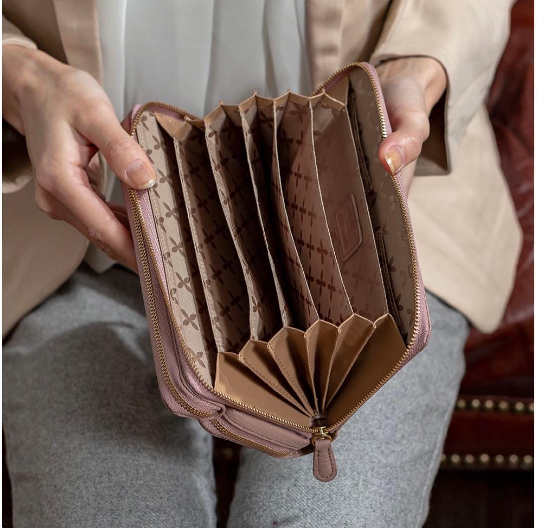 新品箱付き　Chiocciola キオッチョラ　三層独立ウォレット