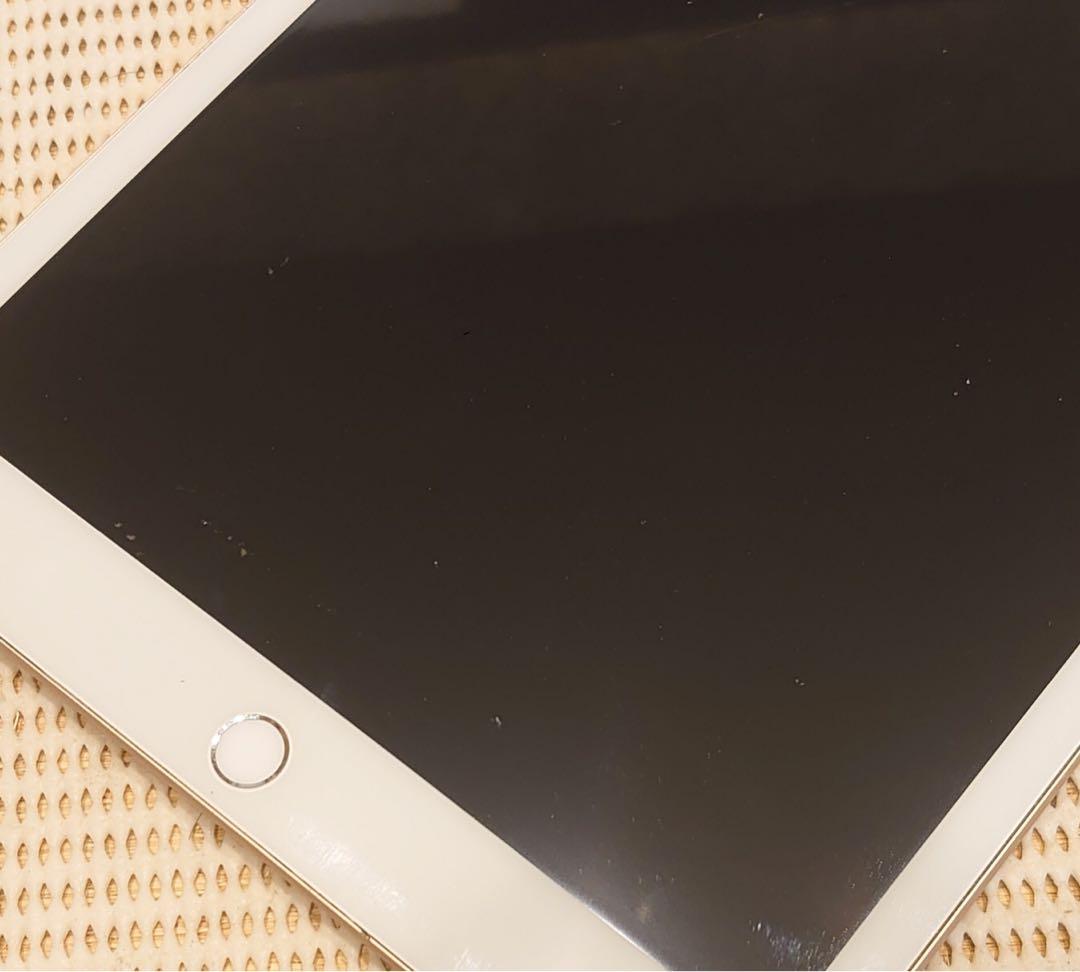 動作品iPad第7世代(A2197)本体32GB送料込ジャンク品FCQM5