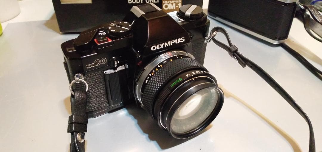 オリンパスOM-30