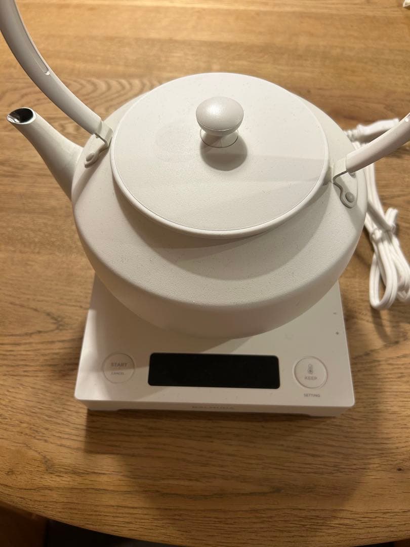 BALMUDA 電気ケトル ホワイト　箱付き