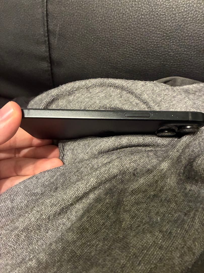 Apple iPhone 15 ブラック 本体256GB